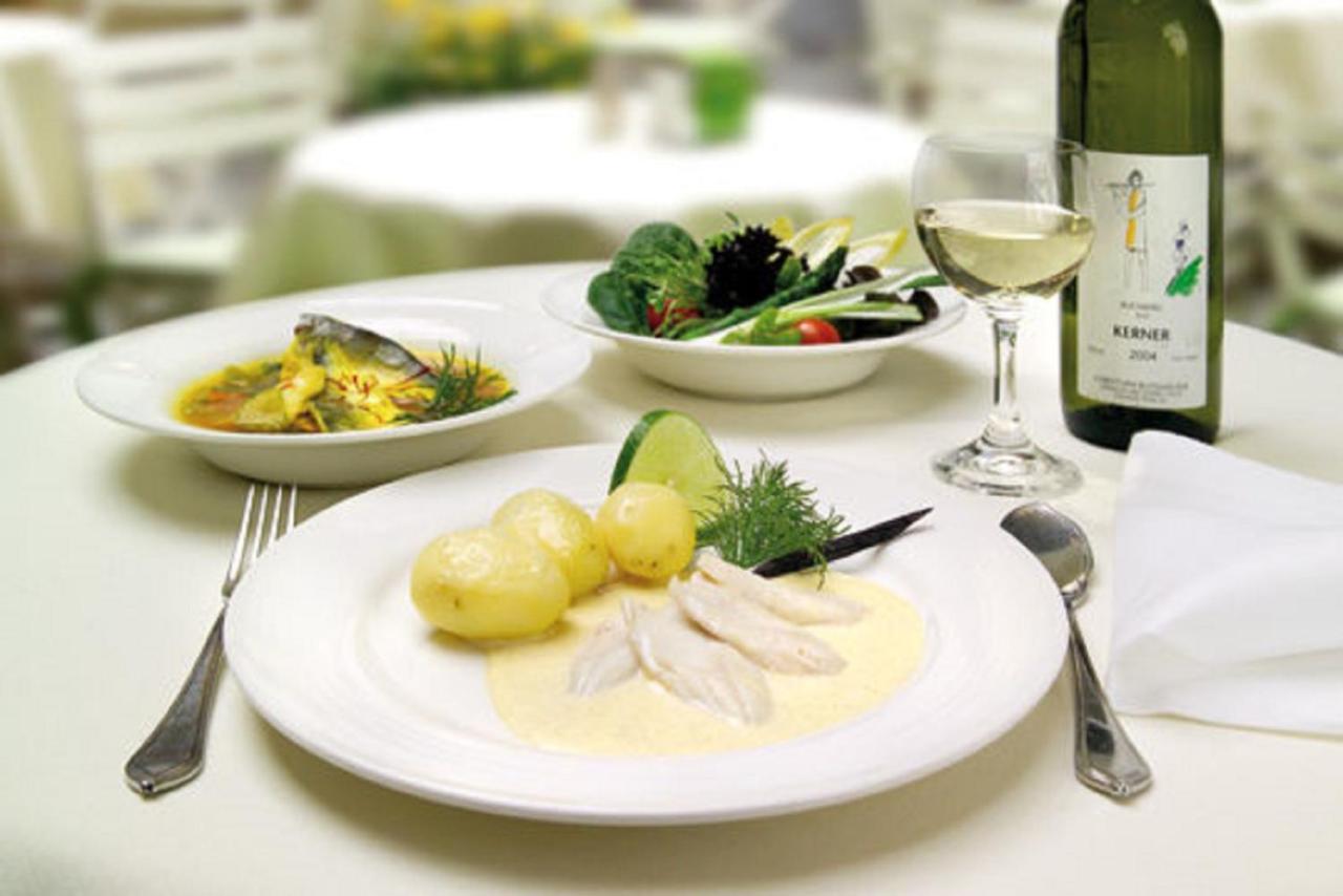 רורשאך Hotel Mozart מראה חיצוני תמונה