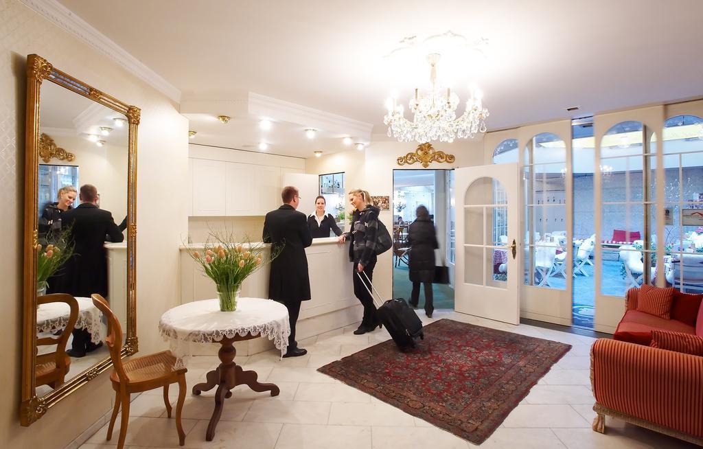 רורשאך Hotel Mozart מראה חיצוני תמונה