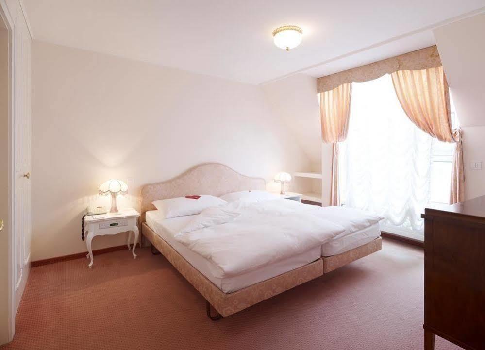 רורשאך Hotel Mozart מראה חיצוני תמונה